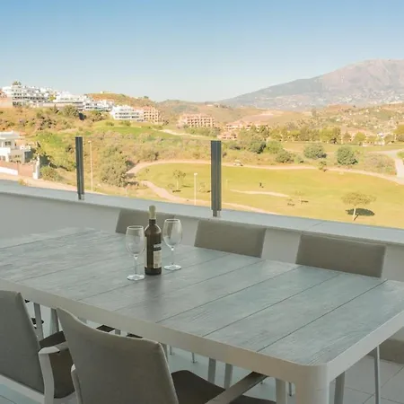 Penthouse With Sea Views Apartment *