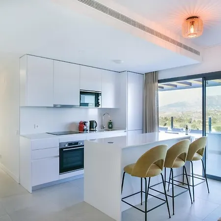Penthouse With Sea Views Apartment *